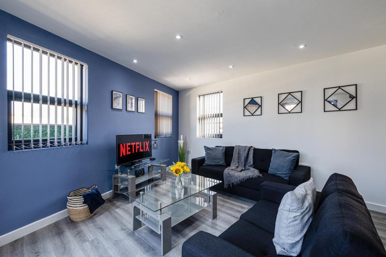 Top Floor Apartment With Private Balcony In Stockport Centre By Hass Haus Exteriér fotografie