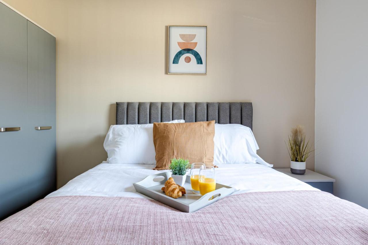 Top Floor Apartment With Private Balcony In Stockport Centre By Hass Haus Exteriér fotografie
