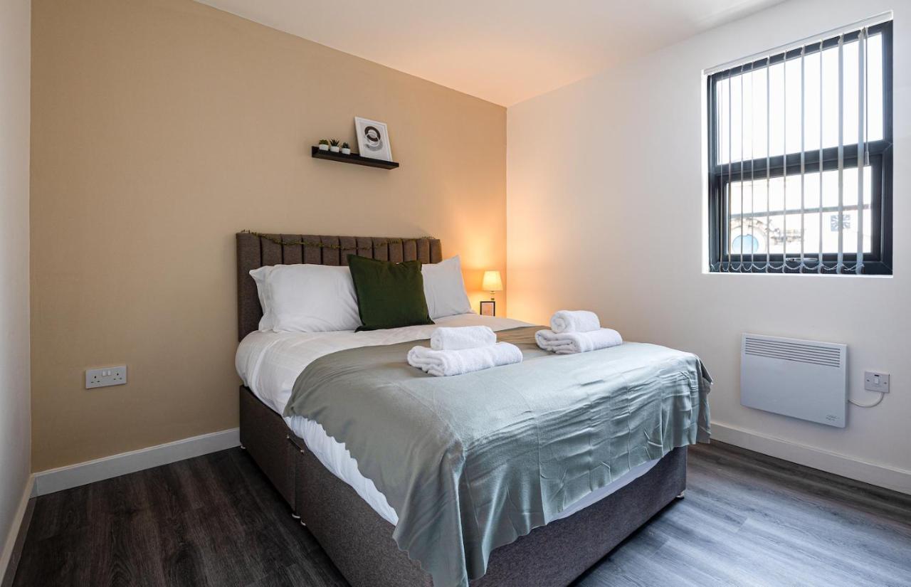 Top Floor Apartment With Private Balcony In Stockport Centre By Hass Haus Exteriér fotografie