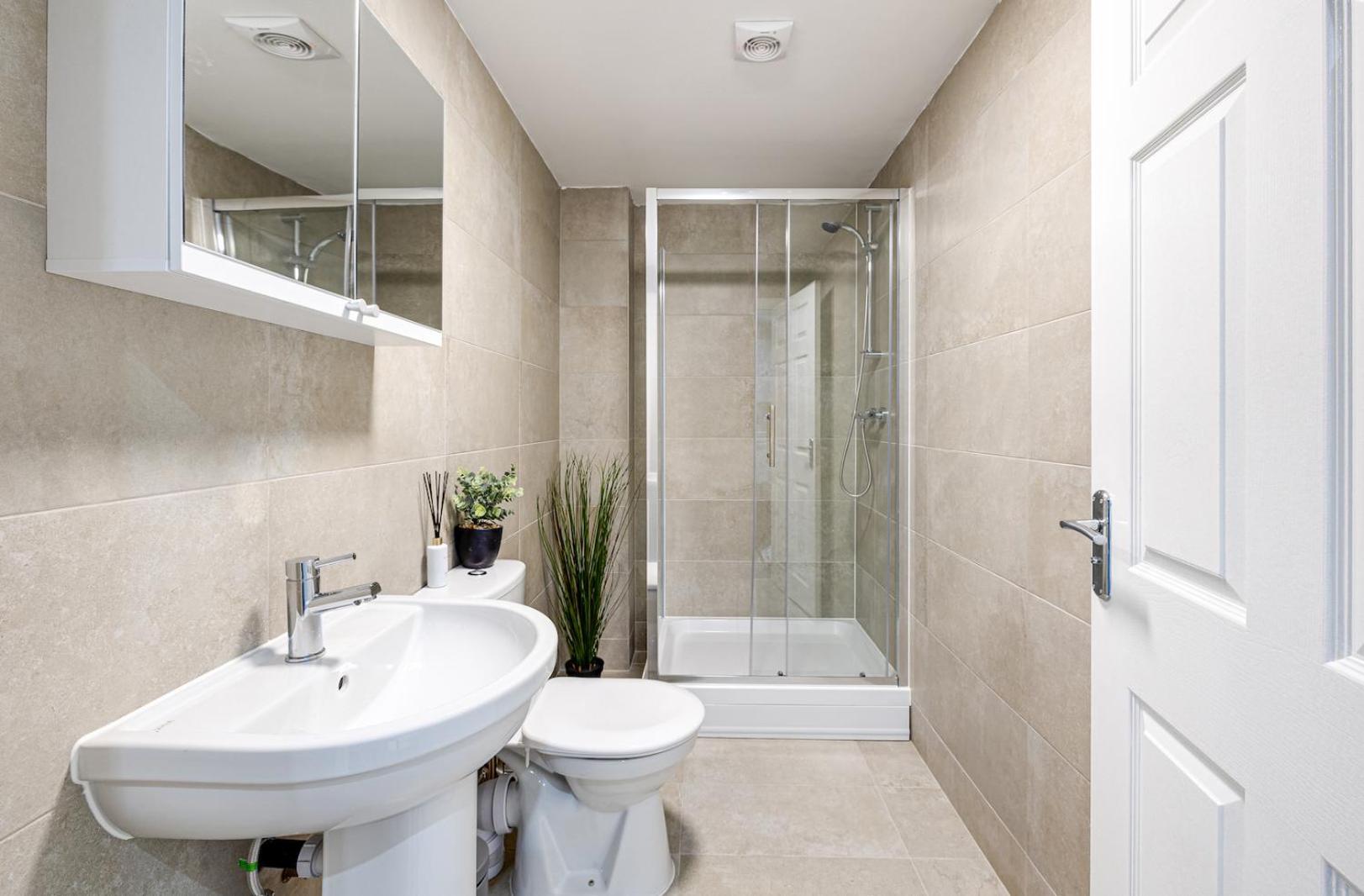 Top Floor Apartment With Private Balcony In Stockport Centre By Hass Haus Exteriér fotografie